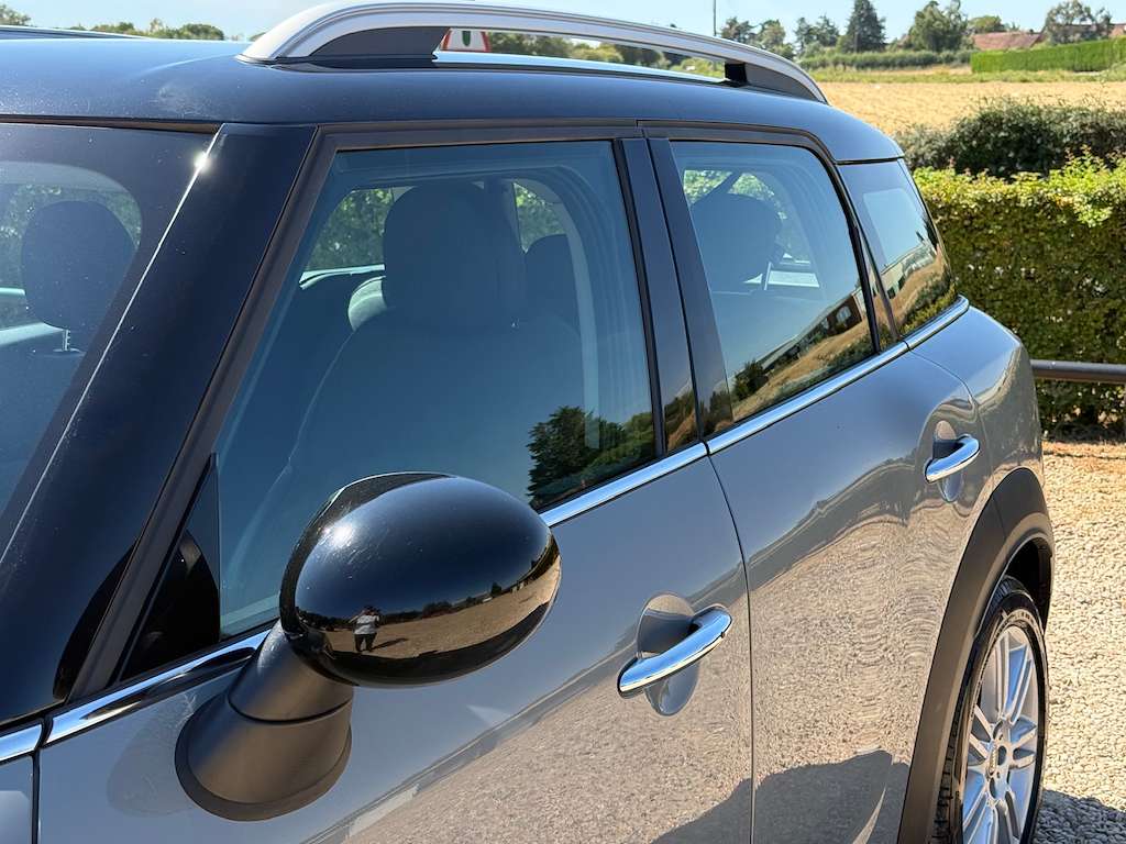 2017 MINI COUNTRYMAN 2017 MINI COUNTRYMAN