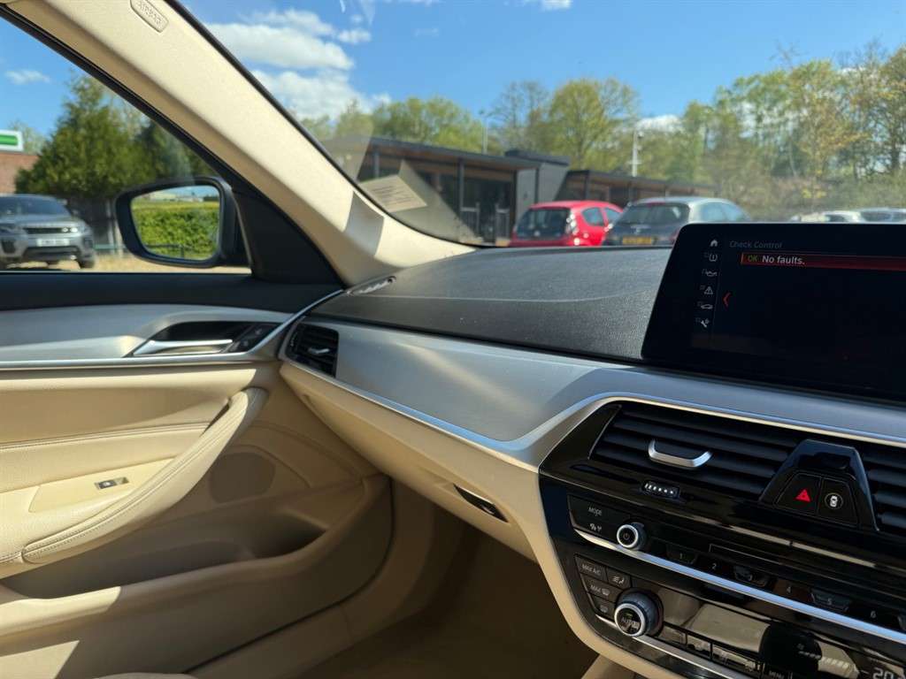 2017 BMW 5 SERIES 2017 BMW 5 SERIES