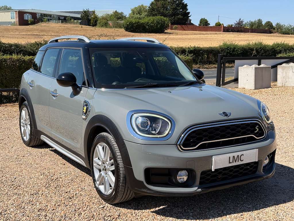A 2017 MINI COUNTRYMAN 1.5 7.6kWh Cooper SE SUV 5dr Petrol Plug-in Hybrid A 2017 MINI COUNTRYMAN 1.5 7.6kWh Cooper SE SUV 5dr Petrol Plug-in Hybrid