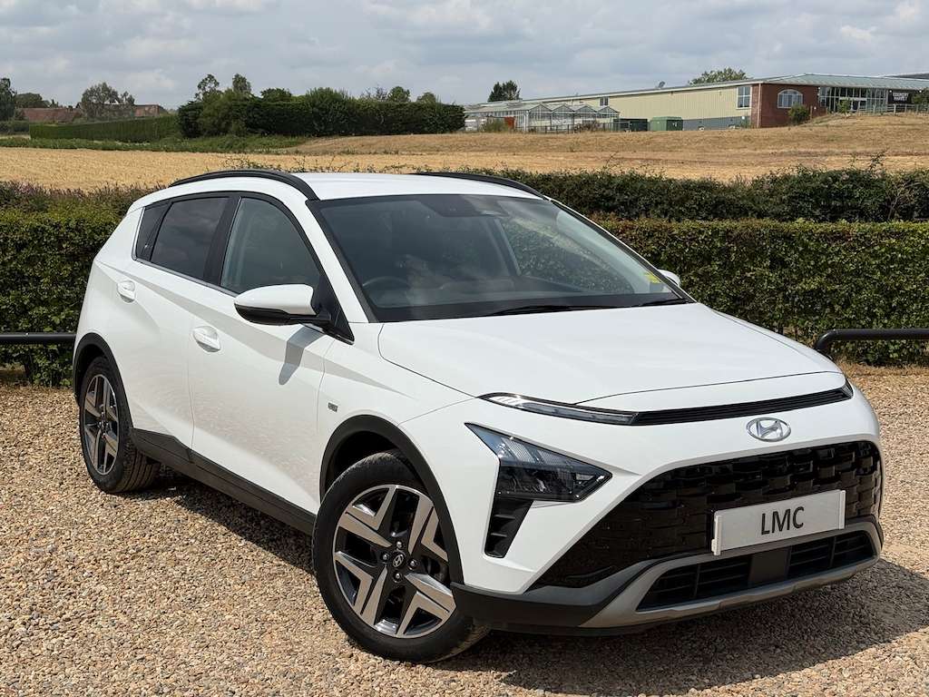 A 2023 HYUNDAI BAYON 1.0 T-GDi MHEV Premium SUV 5dr Petrol Hybrid DCT E A 2023 HYUNDAI BAYON 1.0 T-GDi MHEV Premium SUV 5dr Petrol Hybrid DCT E