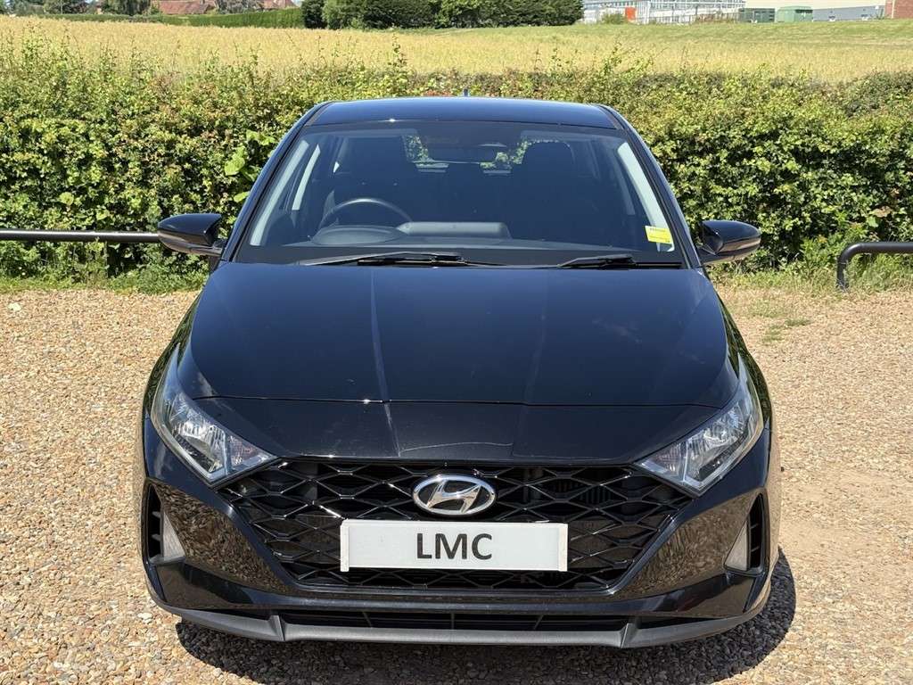 A 2023 HYUNDAI I20 1.0 T-GDi MHEV SE Connect Hatchback 5dr Petrol Hyb A 2023 HYUNDAI I20 1.0 T-GDi MHEV SE Connect Hatchback 5dr Petrol Hyb