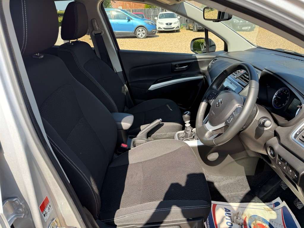 2021 SUZUKI SX4 S-CROSS 2021 SUZUKI SX4 S-CROSS