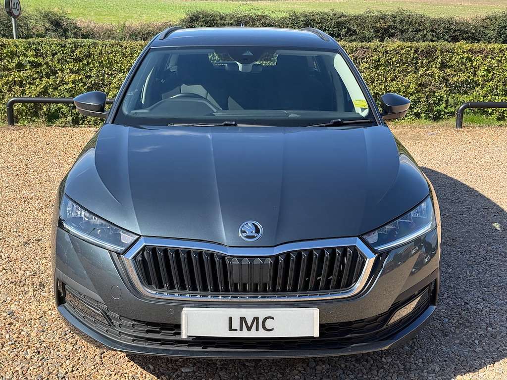 A 2021 SKODA OCTAVIA 1.0 TSI e-TEC MHEV SE Technology Estate 5dr Petrol A 2021 SKODA OCTAVIA 1.0 TSI e-TEC MHEV SE Technology Estate 5dr Petrol