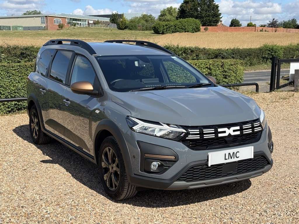 A 2024 DACIA JOGGER 1.6 Hybrid EXTREME MPV 5dr Petrol Hybrid Auto Euro A 2024 DACIA JOGGER 1.6 Hybrid EXTREME MPV 5dr Petrol Hybrid Auto Euro