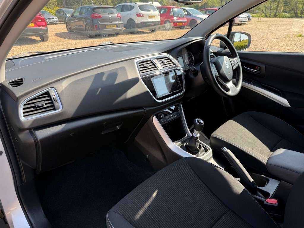 2021 SUZUKI SX4 S-CROSS 2021 SUZUKI SX4 S-CROSS