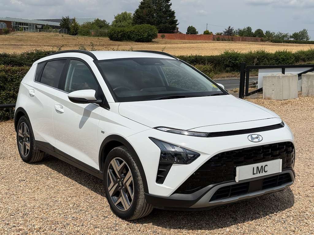 A 2023 HYUNDAI BAYON 1.0 T-GDi MHEV Premium SUV 5dr Petrol Hybrid DCT E A 2023 HYUNDAI BAYON 1.0 T-GDi MHEV Premium SUV 5dr Petrol Hybrid DCT E