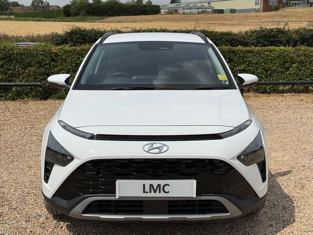 A 2023 HYUNDAI BAYON 1.0 T-GDi MHEV Premium SUV 5dr Petrol Hybrid DCT E A 2023 HYUNDAI BAYON 1.0 T-GDi MHEV Premium SUV 5dr Petrol Hybrid DCT E