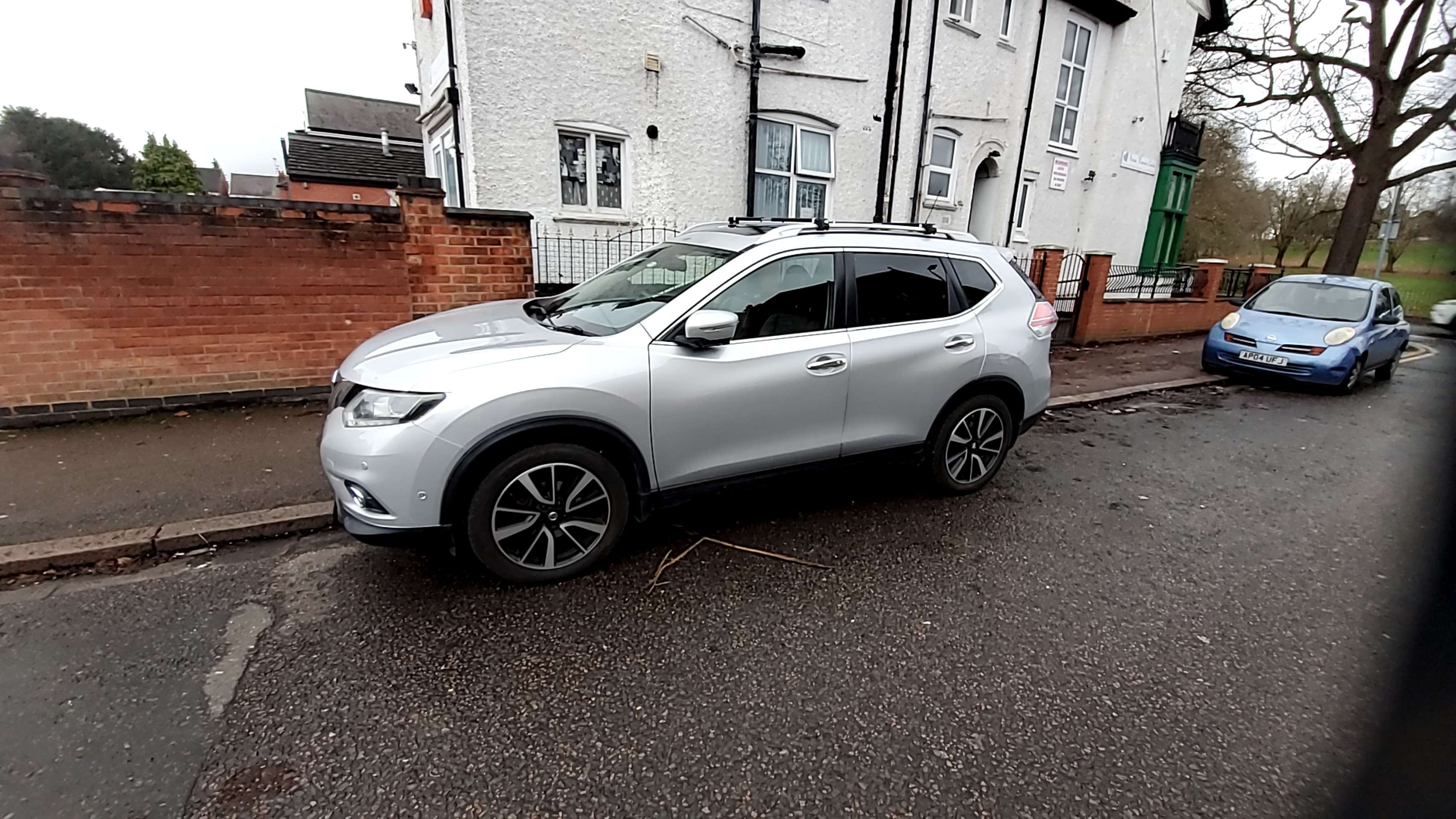 A 2016 NISSAN X-TRAIL A 2016 NISSAN X-TRAIL