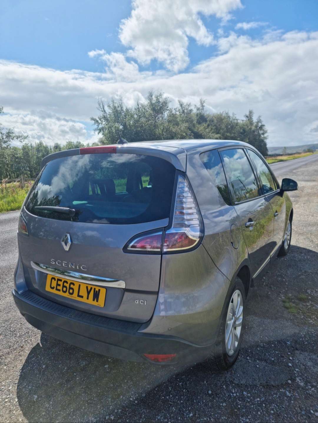 A 2016 RENAULT SCENIC A 2016 RENAULT SCENIC