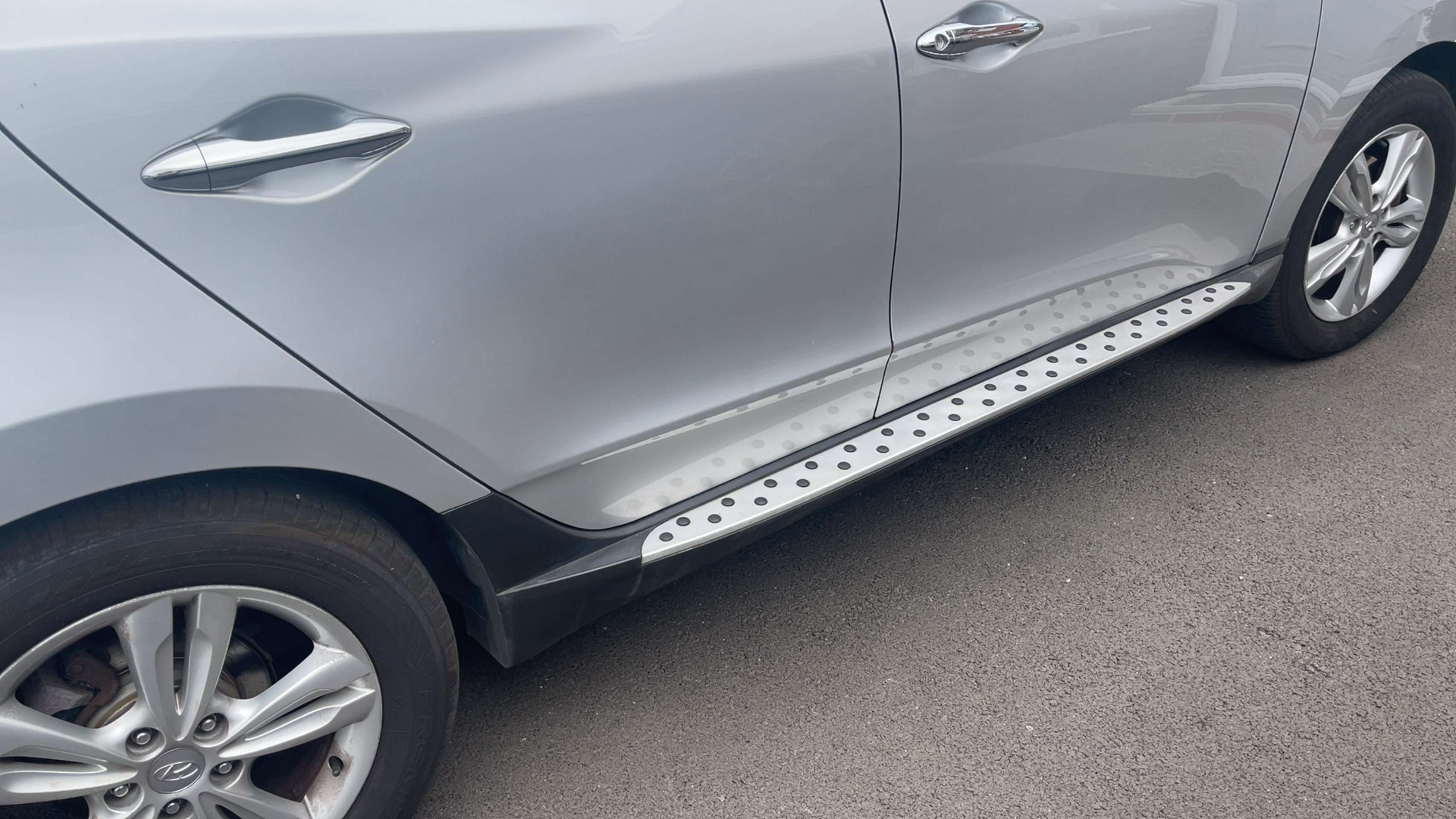 A 2013 HYUNDAI IX35 A 2013 HYUNDAI IX35