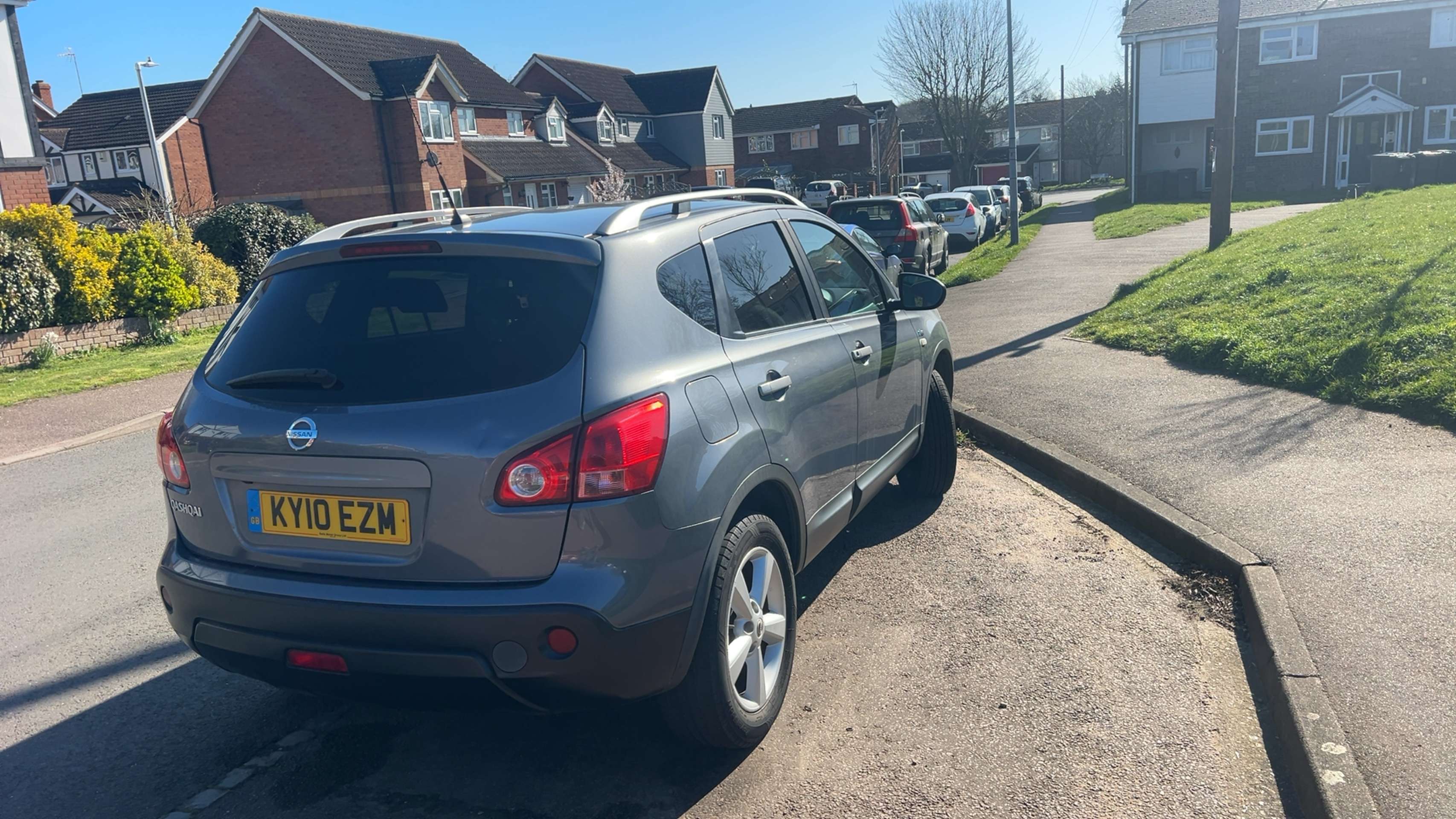 A 2010 NISSAN QASHQAI A 2010 NISSAN QASHQAI