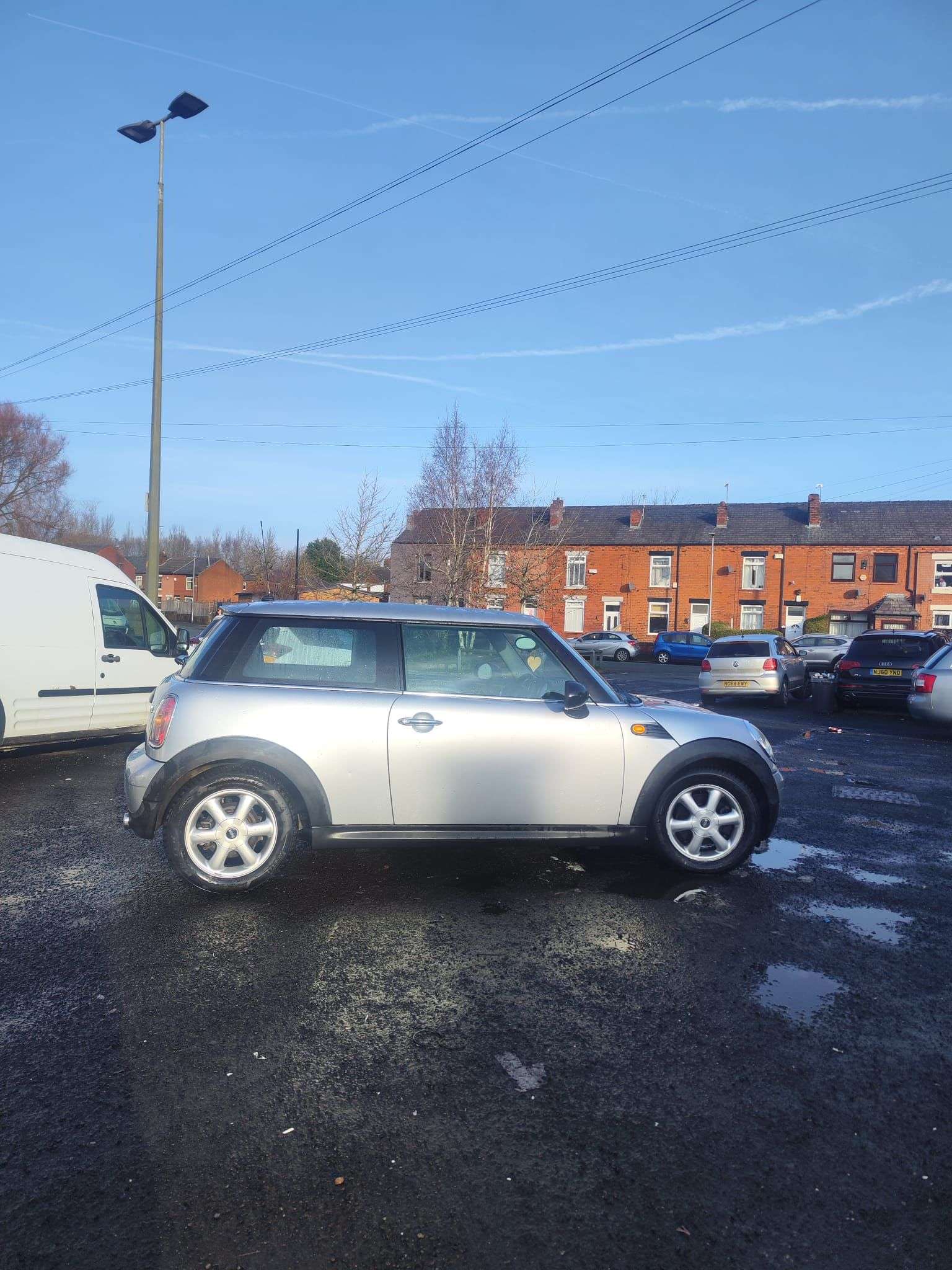 A 2008 MINI MINI A 2008 MINI MINI