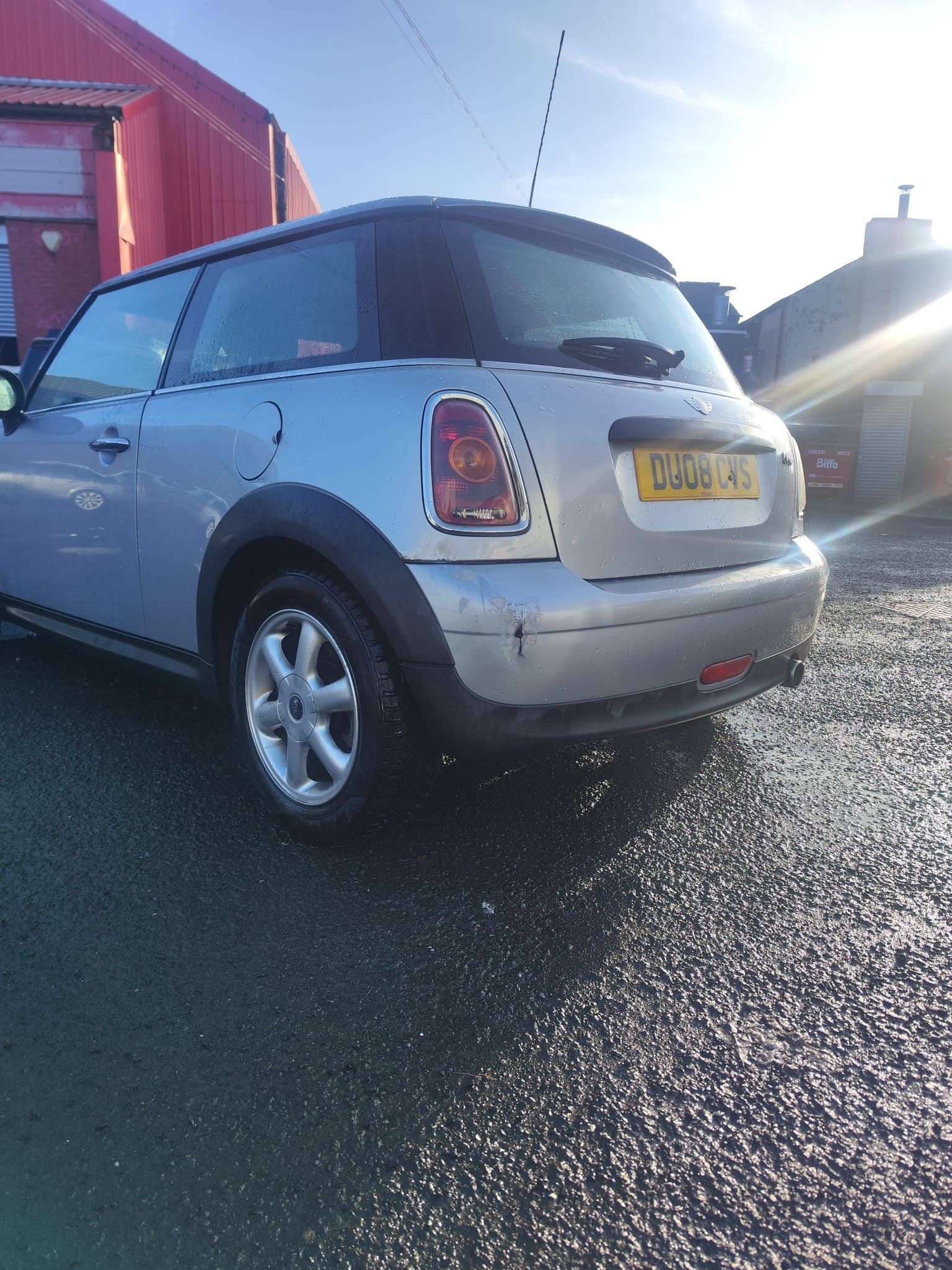 A 2008 MINI MINI A 2008 MINI MINI