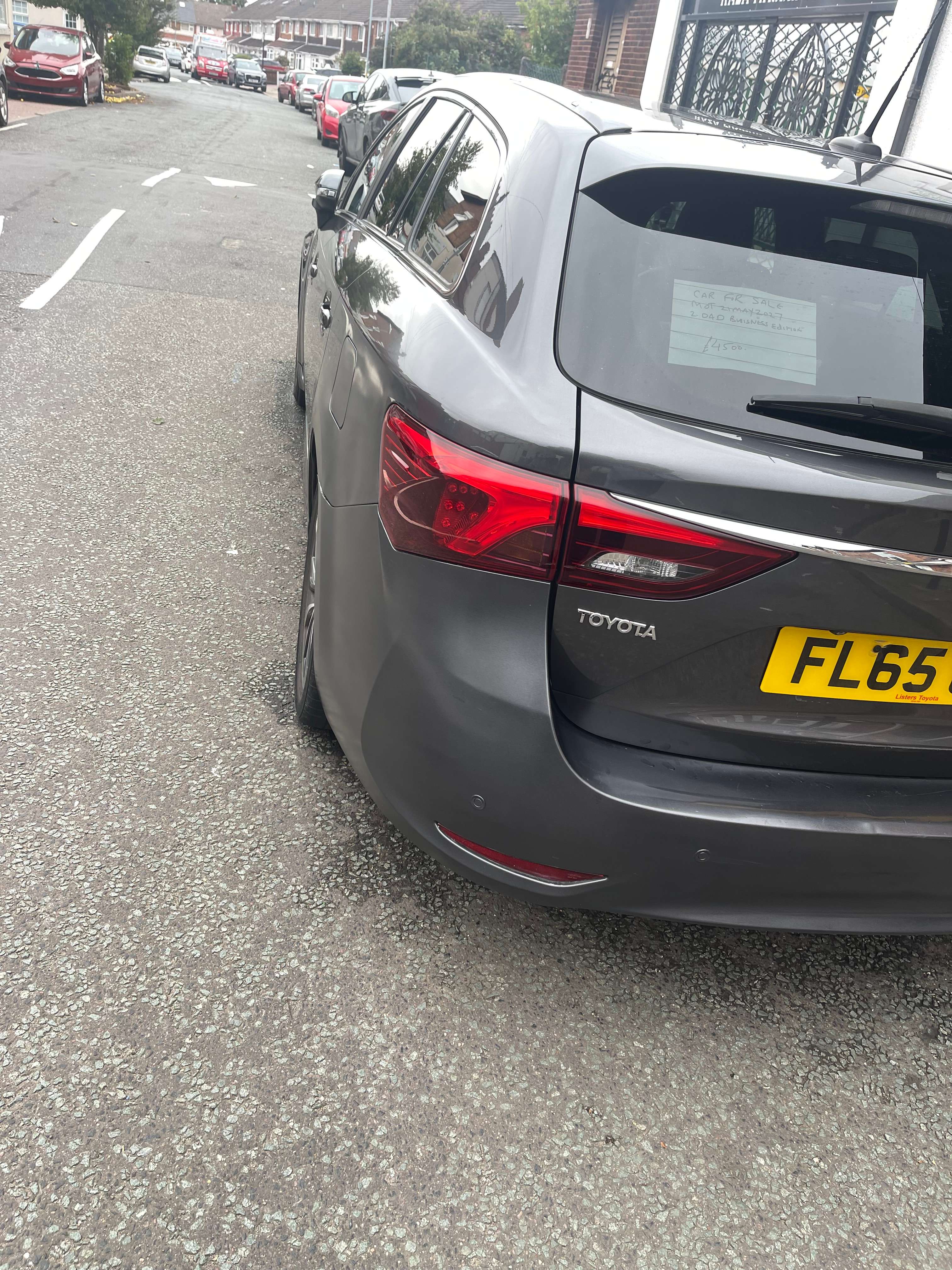 A 2015 TOYOTA AVENSIS A 2015 TOYOTA AVENSIS
