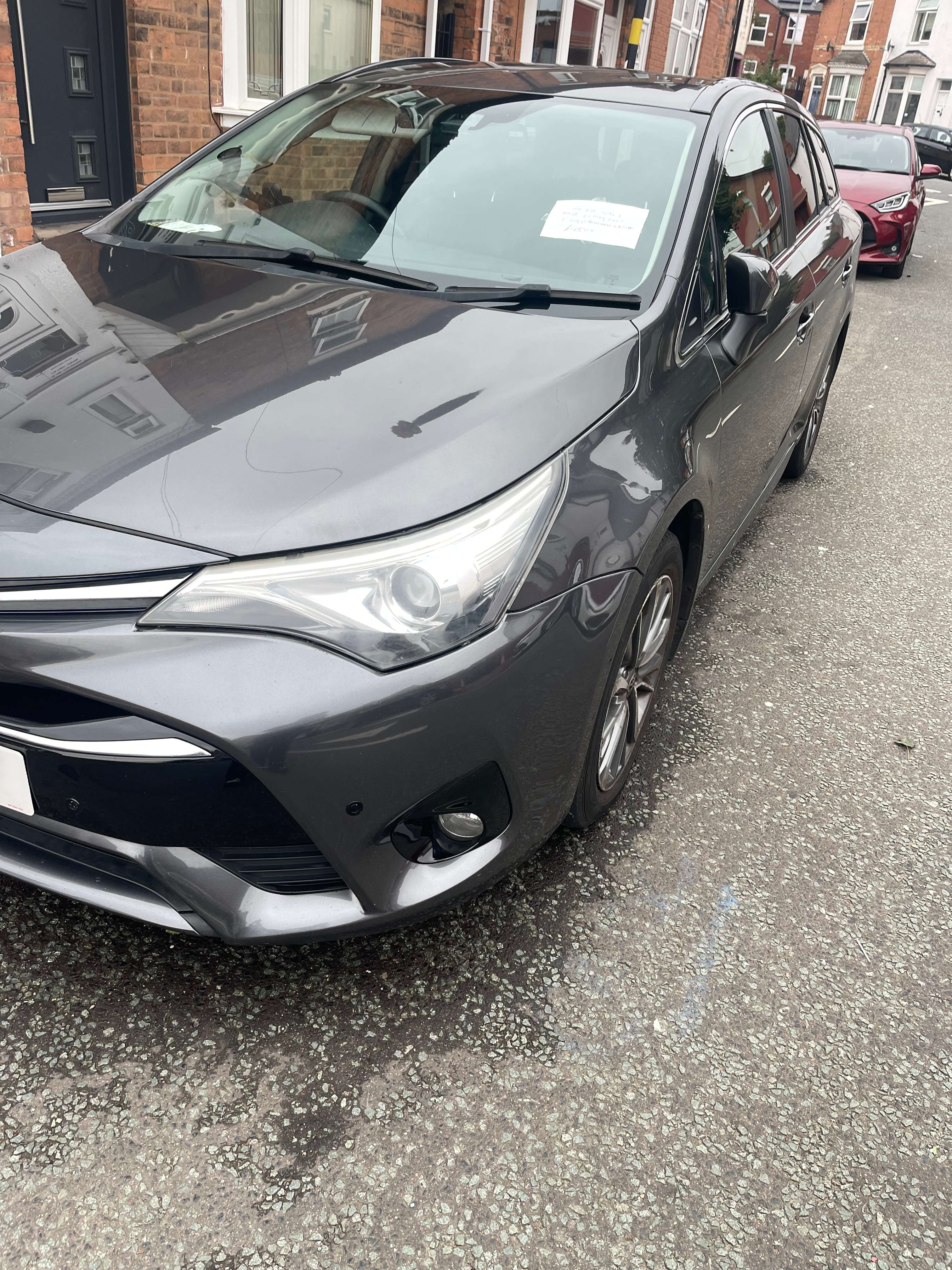 A 2015 TOYOTA AVENSIS A 2015 TOYOTA AVENSIS