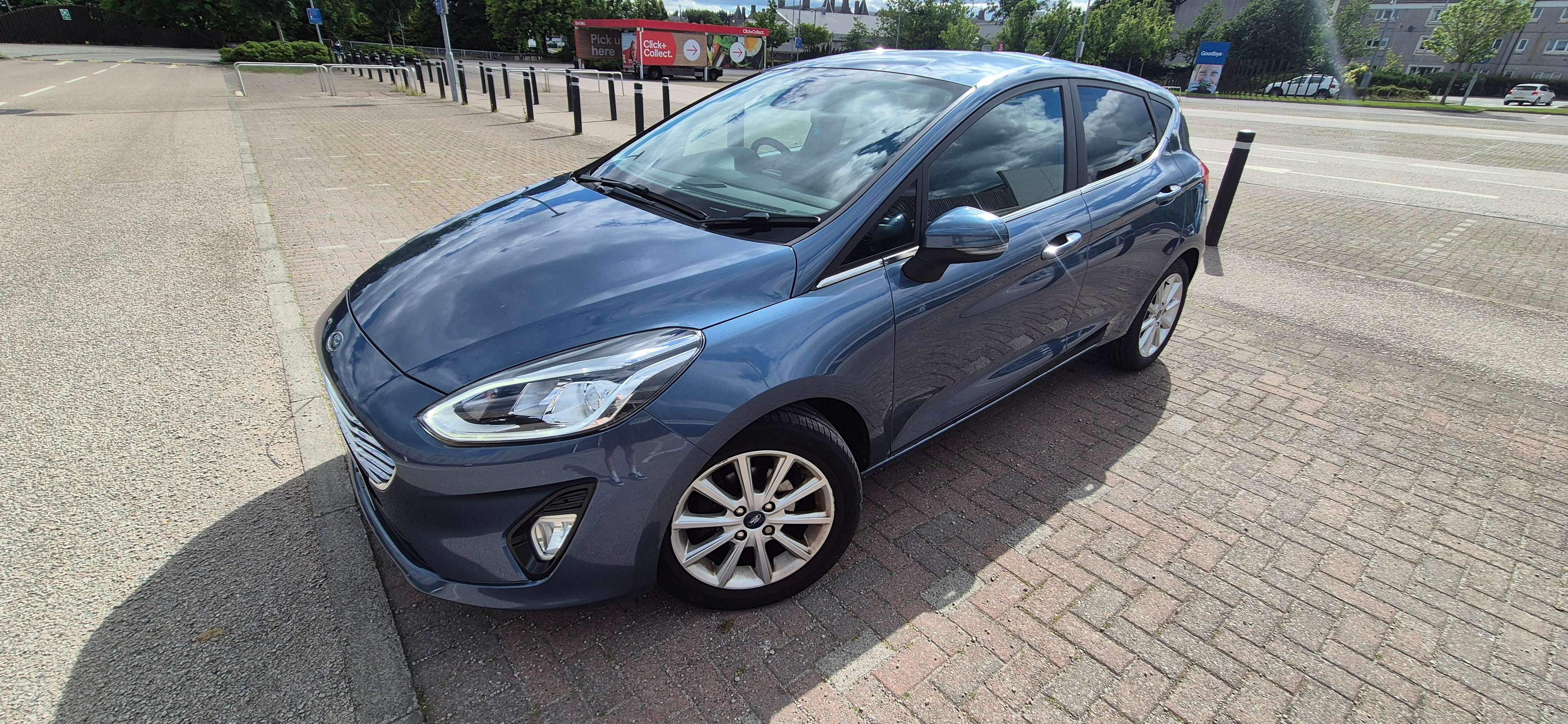 A 2019 FORD FIESTA A 2019 FORD FIESTA