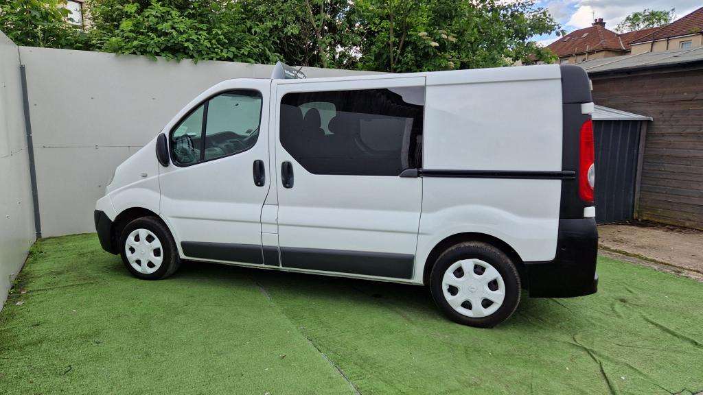 2011 RENAULT TRAFIC CAMPER 2011 RENAULT TRAFIC CAMPER