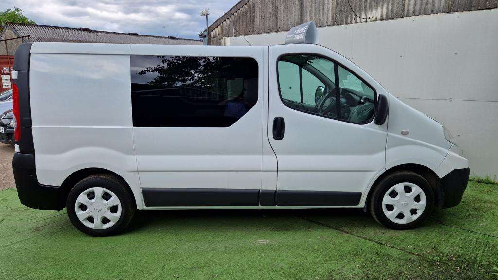 2011 RENAULT TRAFIC CAMPER 2011 RENAULT TRAFIC CAMPER