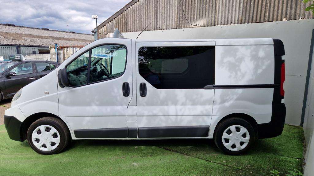 2011 RENAULT TRAFIC CAMPER 2011 RENAULT TRAFIC CAMPER