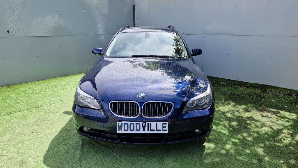 A 2007 BMW 5 SERIES 520d Se Touring A 2007 BMW 5 SERIES 520d Se Touring