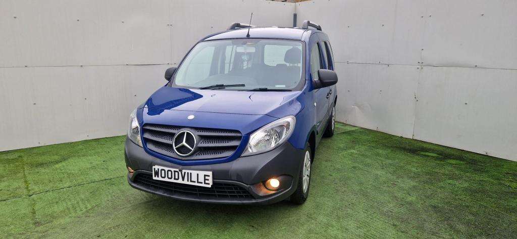 A 2016 MERCEDES-BENZ CITAN 109 Cdi Traveliner A 2016 MERCEDES-BENZ CITAN 109 Cdi Traveliner