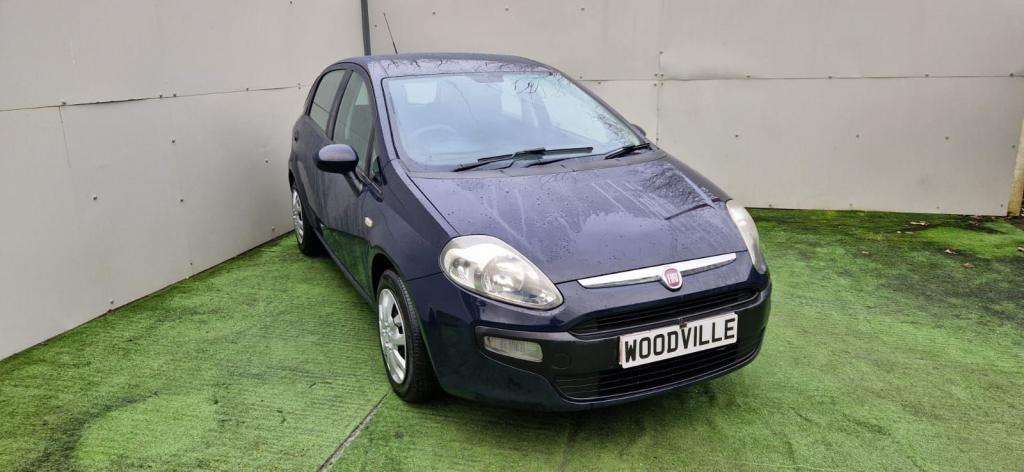 A 2011 FIAT PUNTO EVO Multijet Active A 2011 FIAT PUNTO EVO Multijet Active
