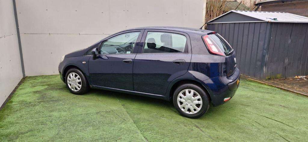 2011 FIAT PUNTO EVO 2011 FIAT PUNTO EVO