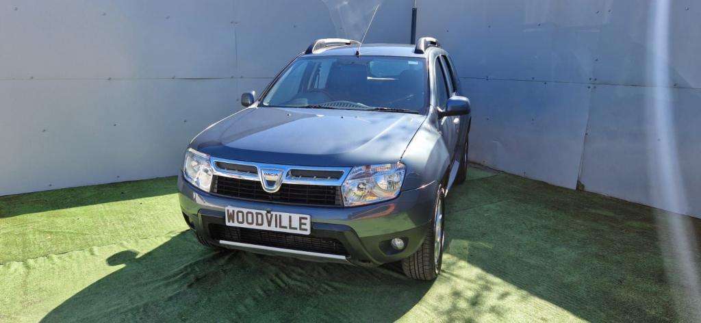A 2014 DACIA DUSTER Duster Laureate Dci 4x2 A 2014 DACIA DUSTER Duster Laureate Dci 4x2