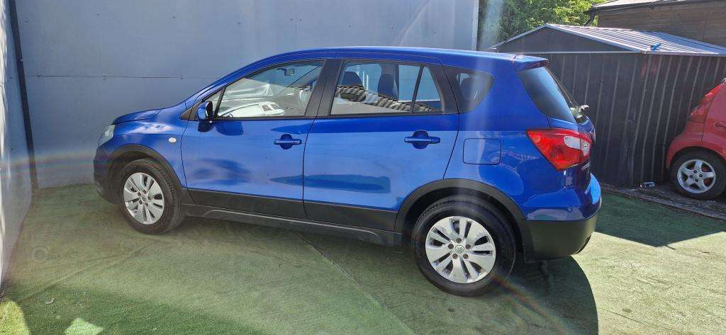 A 2014 SUZUKI SX4 S-CROSS Sx4 S-cross Sz3 A 2014 SUZUKI SX4 S-CROSS Sx4 S-cross Sz3