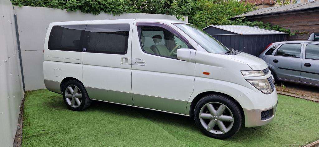 2015 NISSAN ELGRAND 2015 NISSAN ELGRAND