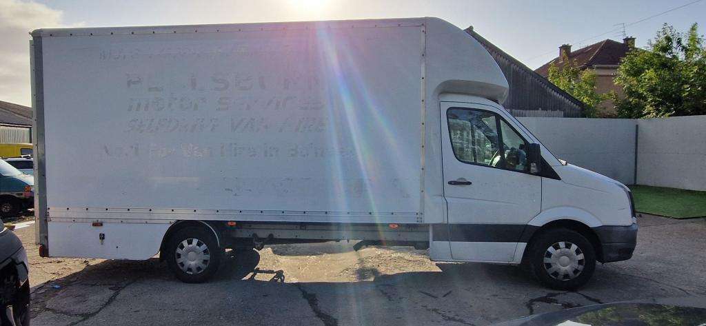 A 2016 VOLKSWAGEN CRAFTER Crafter Cr35 Tdi Bluemotion Technology A 2016 VOLKSWAGEN CRAFTER Crafter Cr35 Tdi Bluemotion Technology