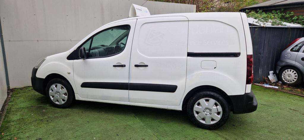 A 2016 CITROEN BERLINGO 625 Lx Hdi A 2016 CITROEN BERLINGO 625 Lx Hdi