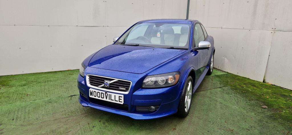 Check out this Volvo C30 2009 Petrol Manual