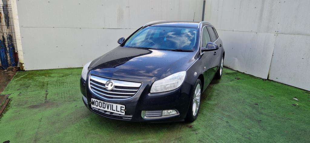 A 2012 VAUXHALL INSIGNIA Sri Cdti A 2012 VAUXHALL INSIGNIA Sri Cdti