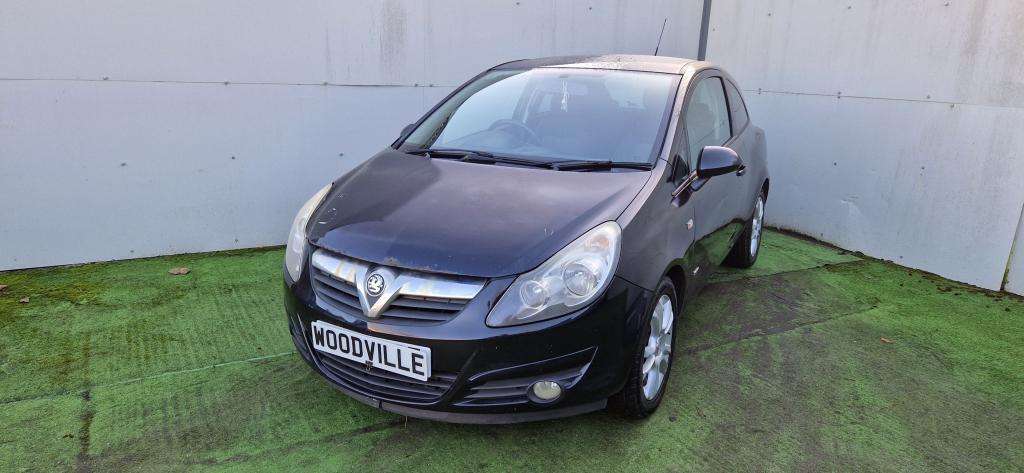 A 2009 VAUXHALL CORSA Sxi A 2009 VAUXHALL CORSA Sxi