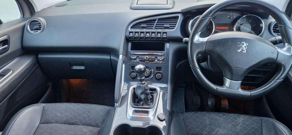 2015 PEUGEOT 3008 2015 PEUGEOT 3008