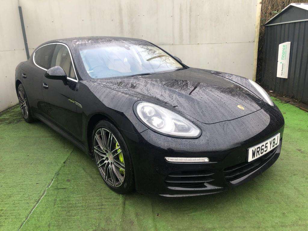 A 2015 PORSCHE PANAMERA S E-hybrid Tiptronic A 2015 PORSCHE PANAMERA S E-hybrid Tiptronic