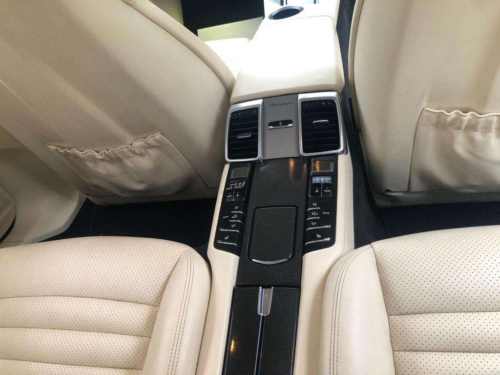 2015 PORSCHE PANAMERA 2015 PORSCHE PANAMERA