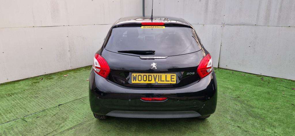 2014 PEUGEOT 208 2014 PEUGEOT 208