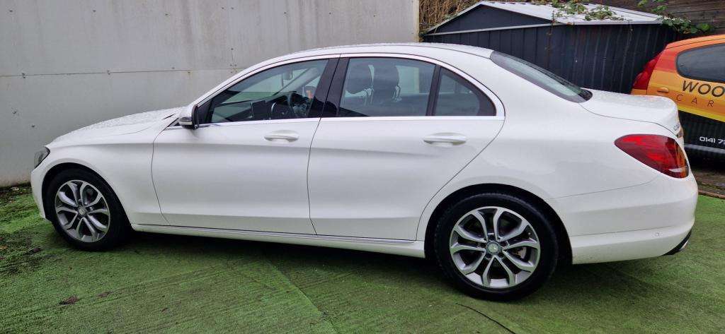 A 2016 MERCEDES-BENZ C-CLASS C200 D Sport Auto A 2016 MERCEDES-BENZ C-CLASS C200 D Sport Auto