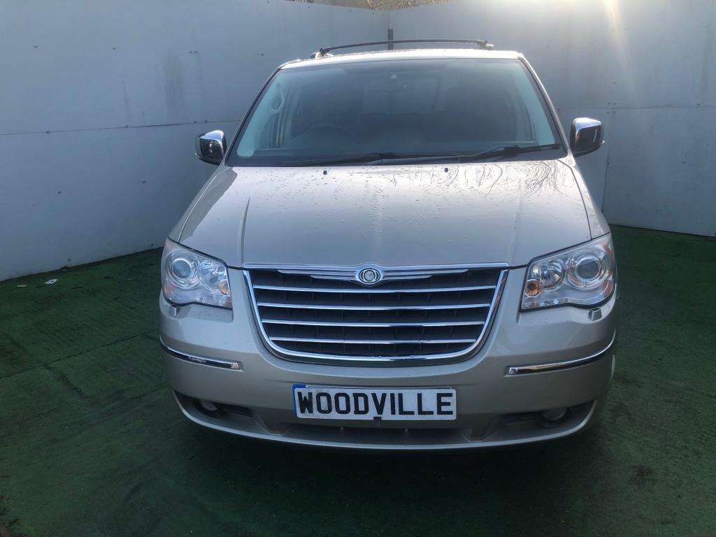 A 2010 CHRYSLER VOYAGER (AUTOMATIC) Grand Voyager Limited Crd 160 Auto A 2010 CHRYSLER VOYAGER (AUTOMATIC) Grand Voyager Limited Crd 160 Auto