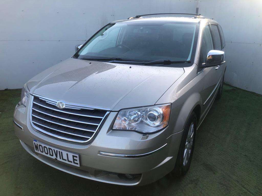2010 CHRYSLER VOYAGER (AUTOMATIC) 2010 CHRYSLER VOYAGER (AUTOMATIC)