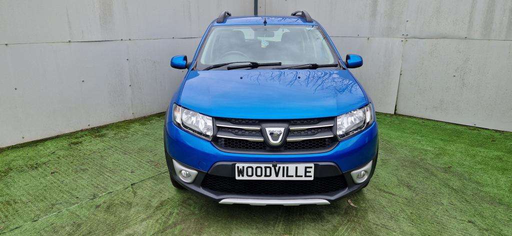 A 2014 DACIA SANDERO Stepway Laureate Tce A 2014 DACIA SANDERO Stepway Laureate Tce