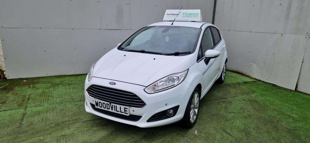 A 2015 FORD FIESTA Titanium A 2015 FORD FIESTA Titanium