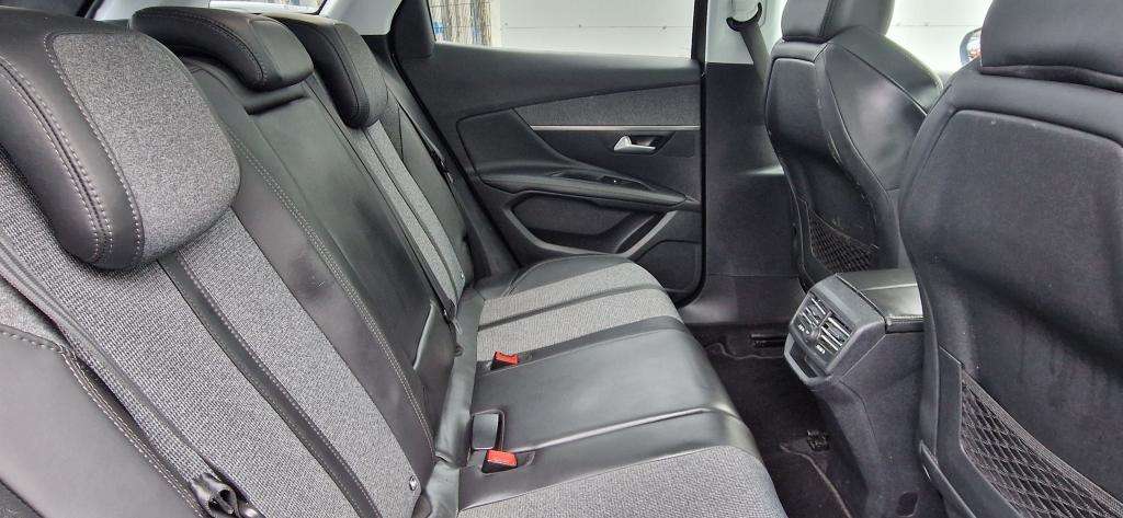 2017 PEUGEOT 3008 2017 PEUGEOT 3008