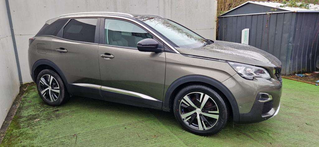 2017 PEUGEOT 3008 2017 PEUGEOT 3008