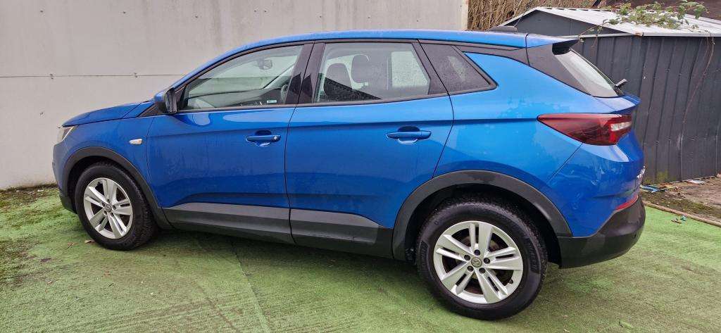 A 2018 VAUXHALL GRANDLAND X Se Td S/s Auto A 2018 VAUXHALL GRANDLAND X Se Td S/s Auto