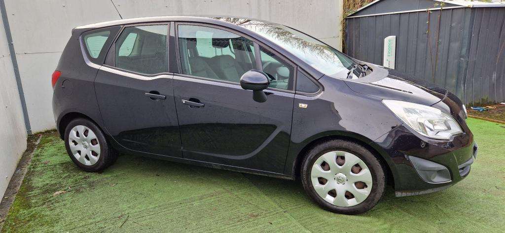 A 2011 VAUXHALL MERIVA Exclusive Cdti Auto A 2011 VAUXHALL MERIVA Exclusive Cdti Auto