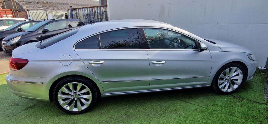 A 2013 VOLKSWAGEN CC Gt Bluemotion Technology Tdi Semi-auto A 2013 VOLKSWAGEN CC Gt Bluemotion Technology Tdi Semi-auto