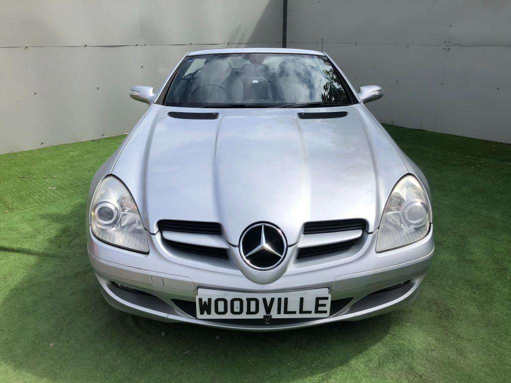 A 2005 MERCEDES-BENZ SLK 200 Kompressor Auto A 2005 MERCEDES-BENZ SLK 200 Kompressor Auto